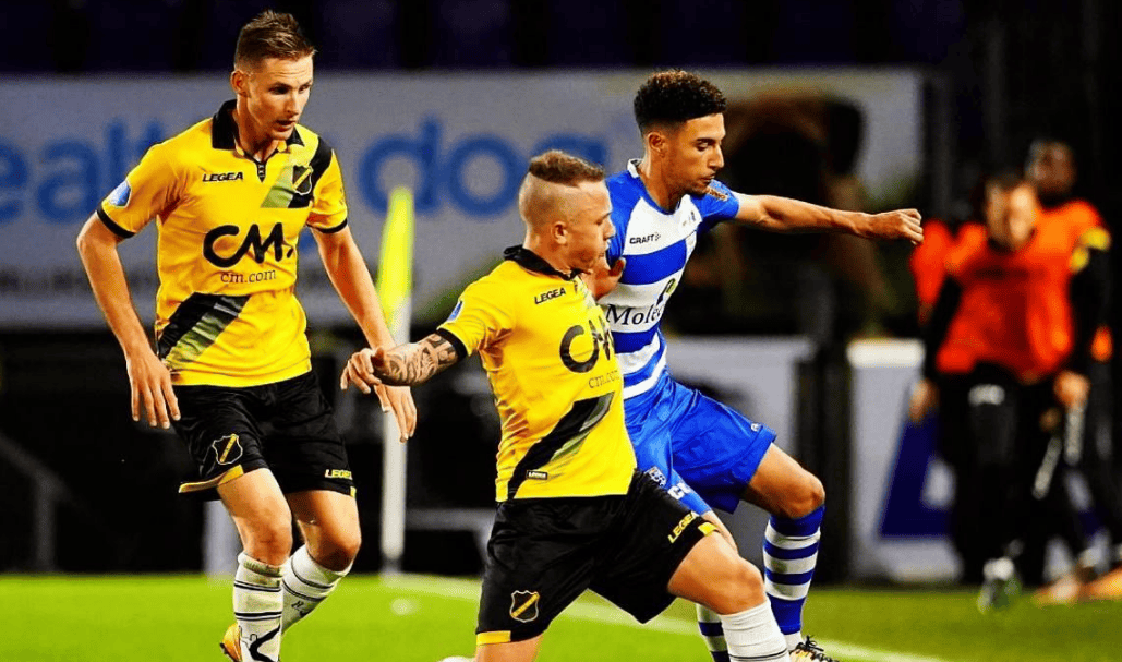 密集强强对 密集强强对