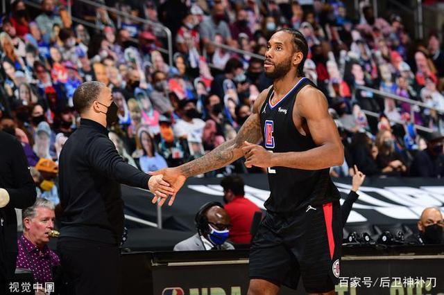 呈现出典型 呈现出典型